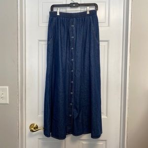 Vintage Maxi Button Front Blue Jean Skirt with Pockets Hari Casuals USA y2k